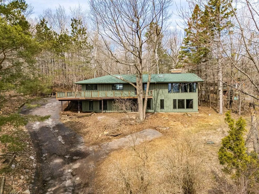 2207 Heather Avenue Duluth, MN 55803
