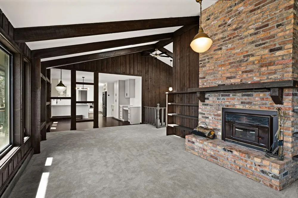 2207 Heather Avenue Duluth, MN 55803
