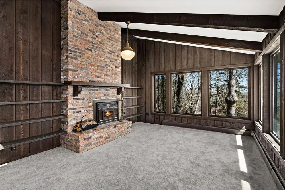 2207 Heather Avenue Duluth, MN 55803