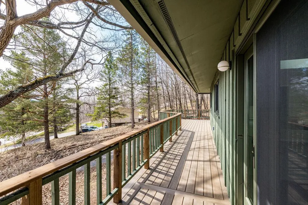2207 Heather Avenue Duluth, MN 55803