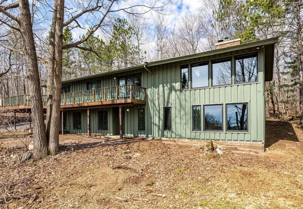 2207 Heather Avenue Duluth, MN 55803