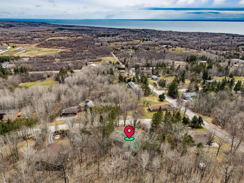 2207 Heather Avenue Duluth, MN 55803