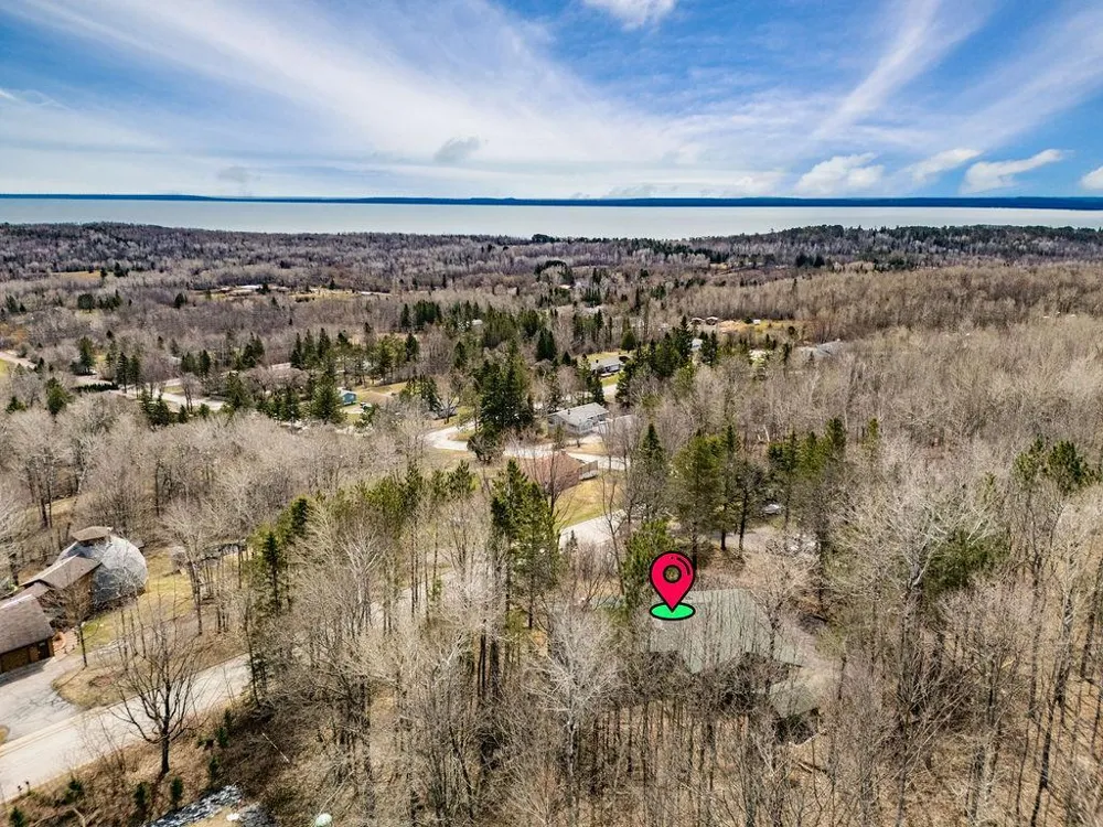 2207 Heather Avenue Duluth, MN 55803