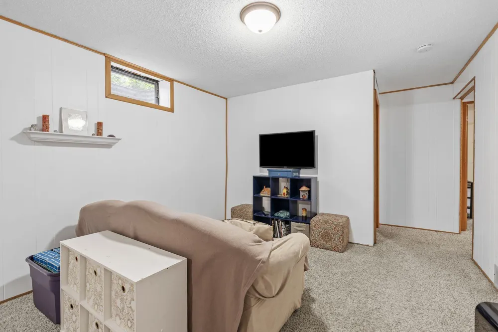 6841 Carmen Avenue Inver Grove Heights, MN 55076