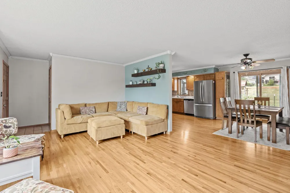 6841 Carmen Avenue Inver Grove Heights, MN 55076