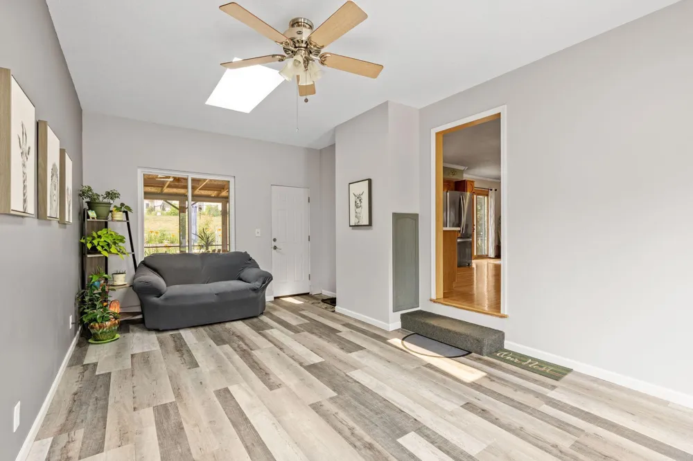 6841 Carmen Avenue Inver Grove Heights, MN 55076