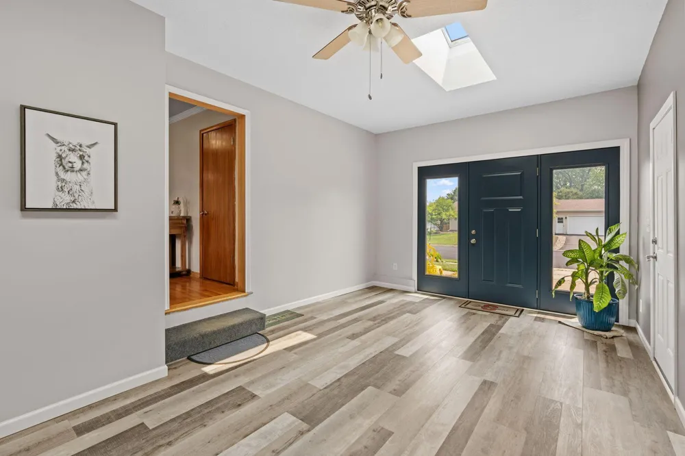 6841 Carmen Avenue Inver Grove Heights, MN 55076