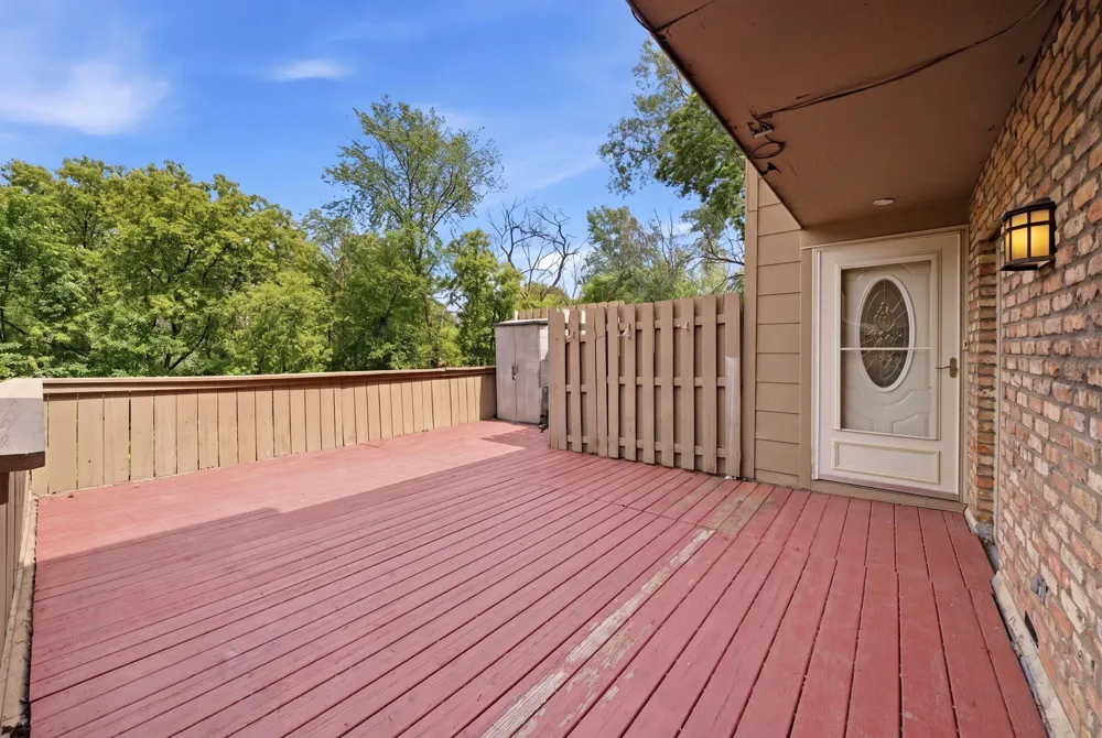 2103 Marquis Road Golden Valley, MN 55427