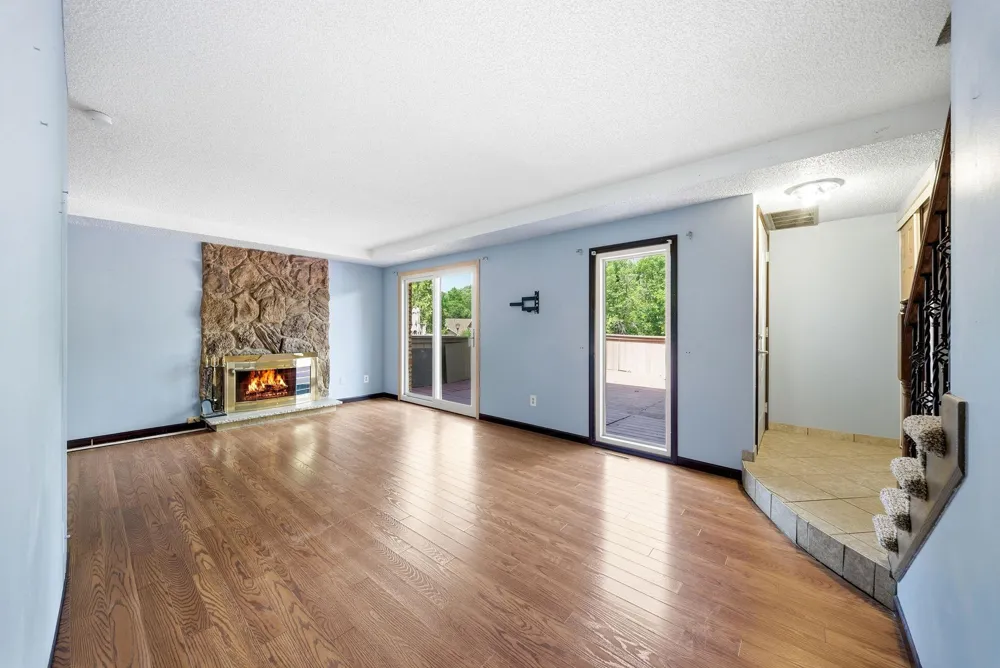 2103 Marquis Road Golden Valley, MN 55427
