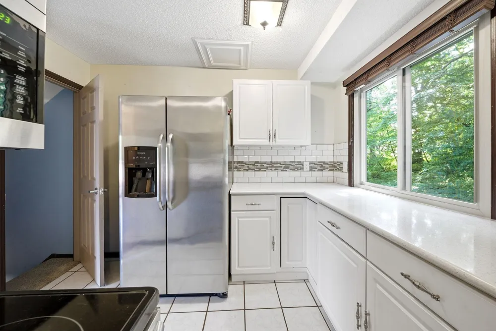 2103 Marquis Road Golden Valley, MN 55427