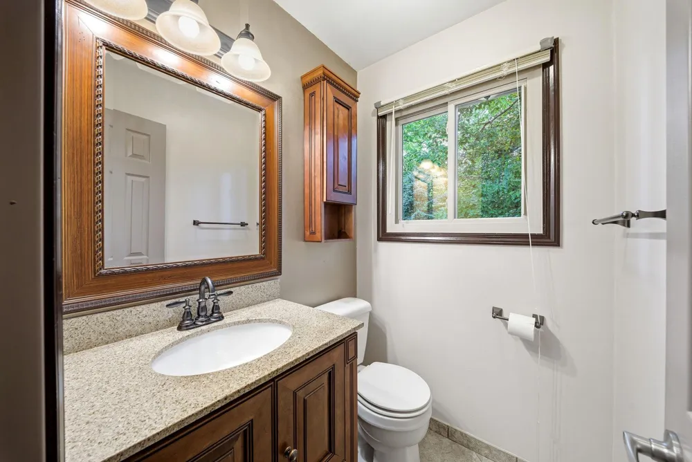 2103 Marquis Road Golden Valley, MN 55427