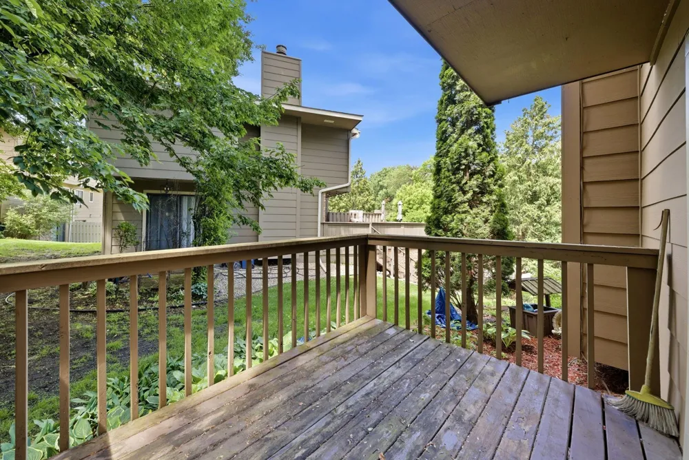 2103 Marquis Road Golden Valley, MN 55427