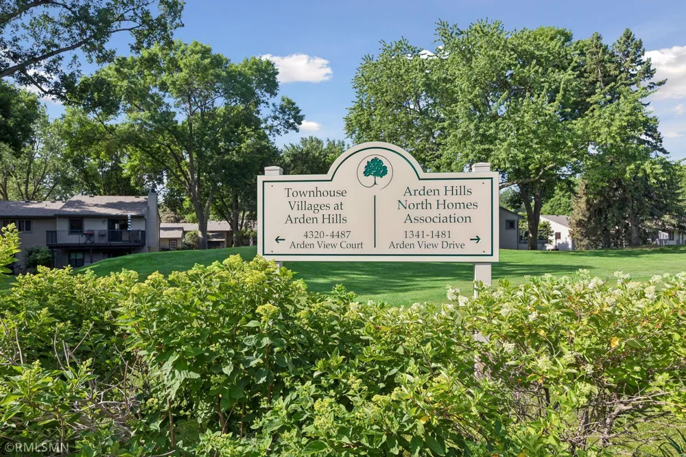 4384 Arden View Court Arden Hills, MN 55112
