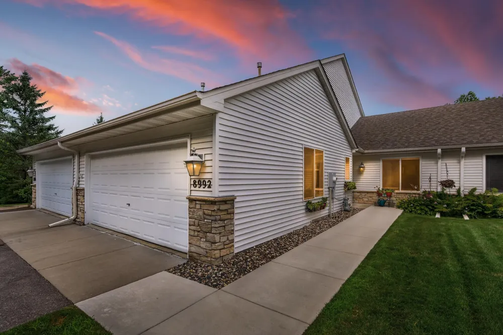 8992 Quail Court Saint Bonifacius, MN 55375