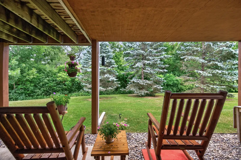 8992 Quail Court Saint Bonifacius, MN 55375