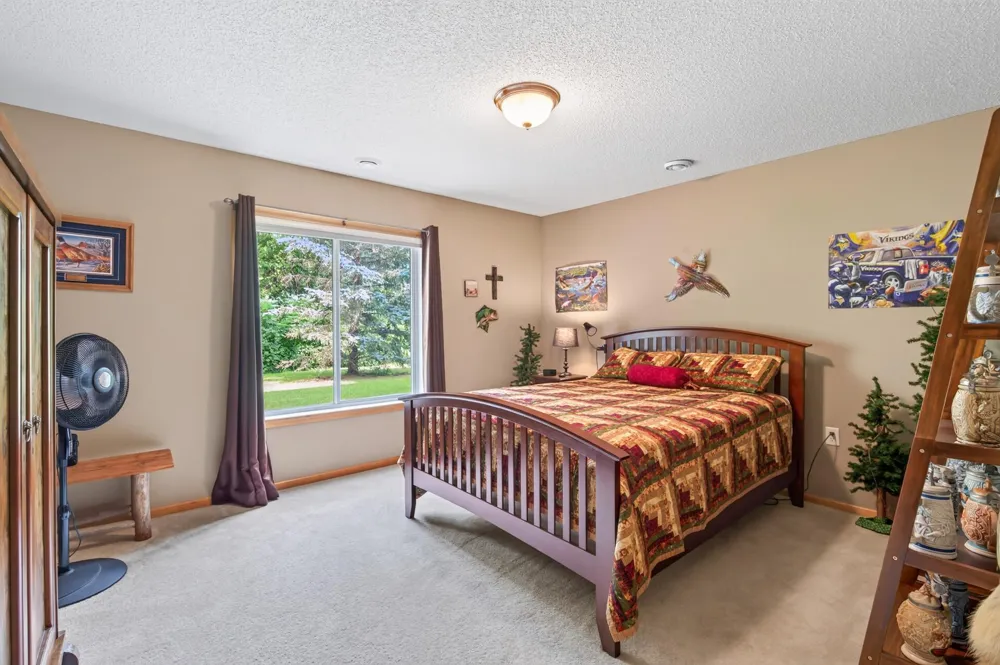 8992 Quail Court Saint Bonifacius, MN 55375