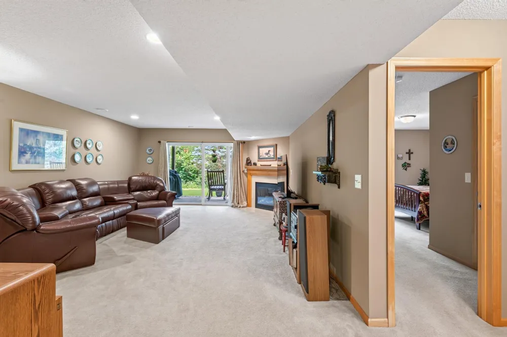 8992 Quail Court Saint Bonifacius, MN 55375