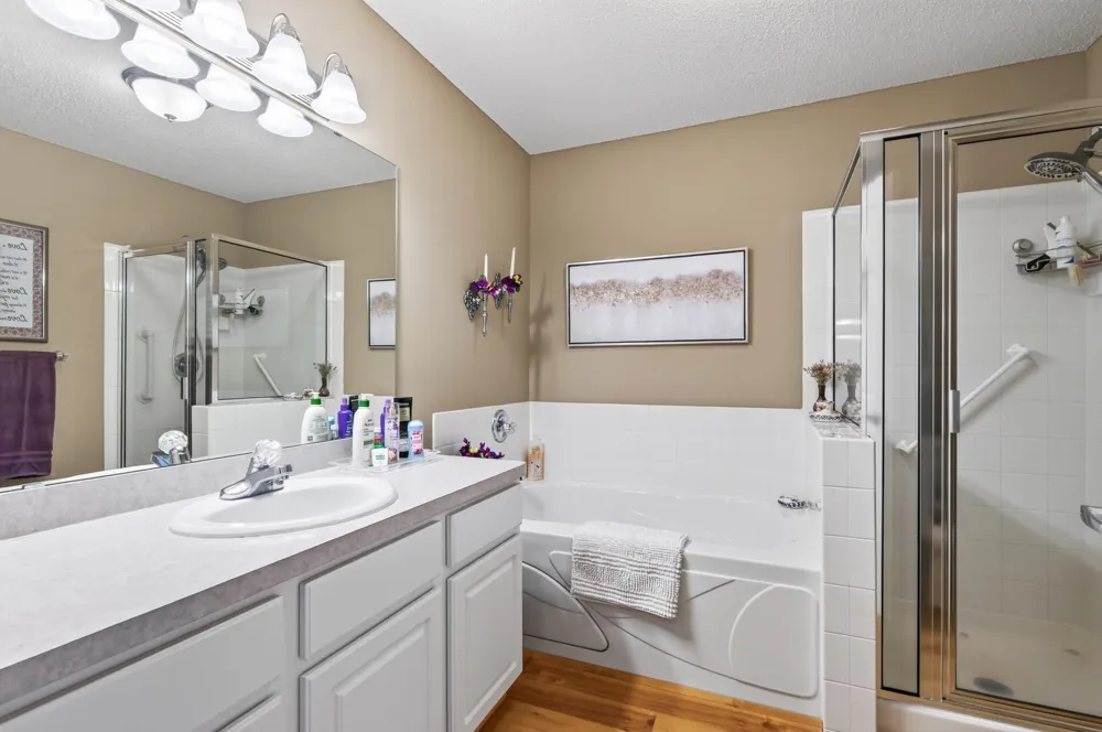 8992 Quail Court Saint Bonifacius, MN 55375
