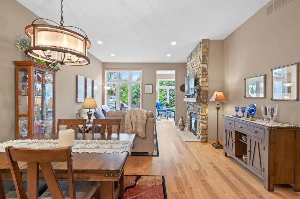 8992 Quail Court Saint Bonifacius, MN 55375