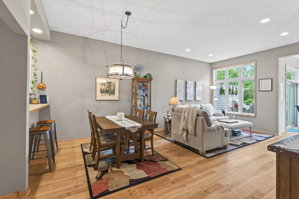 8992 Quail Court Saint Bonifacius, MN 55375