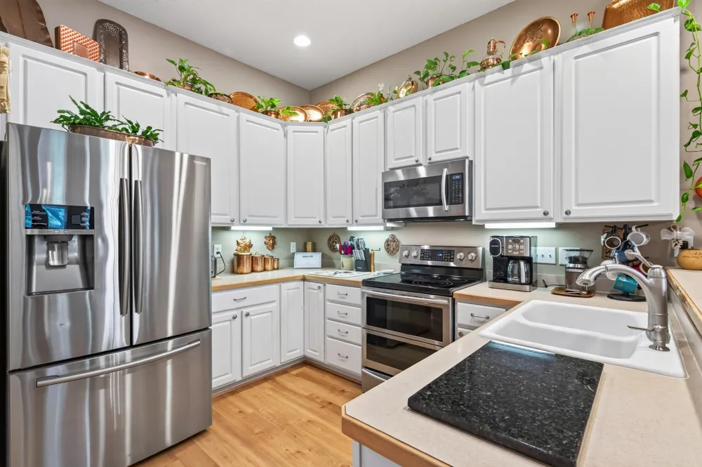 8992 Quail Court Saint Bonifacius, MN 55375
