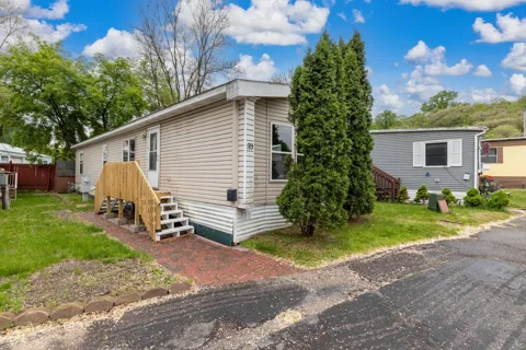 1403 Concord Street S #33