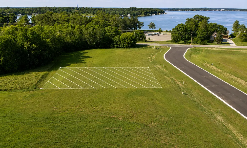 2006 South Ridge Road Detroit Lakes, MN 56501