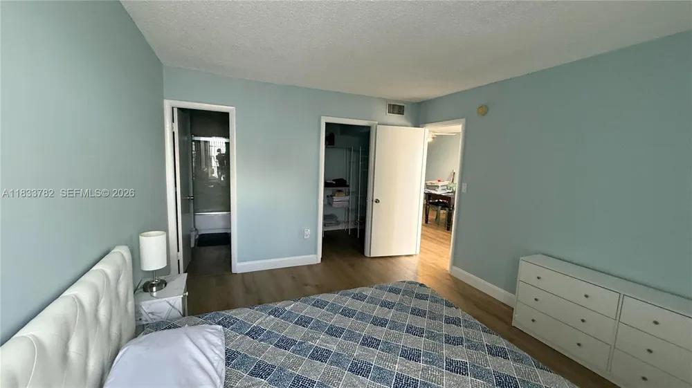3716 NE 168th St #303 North Miami Beach, FL 33160