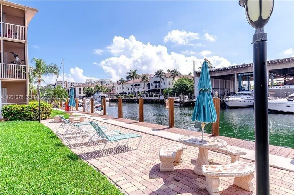 1510 SE 15th St #210 Fort Lauderdale, FL 33316