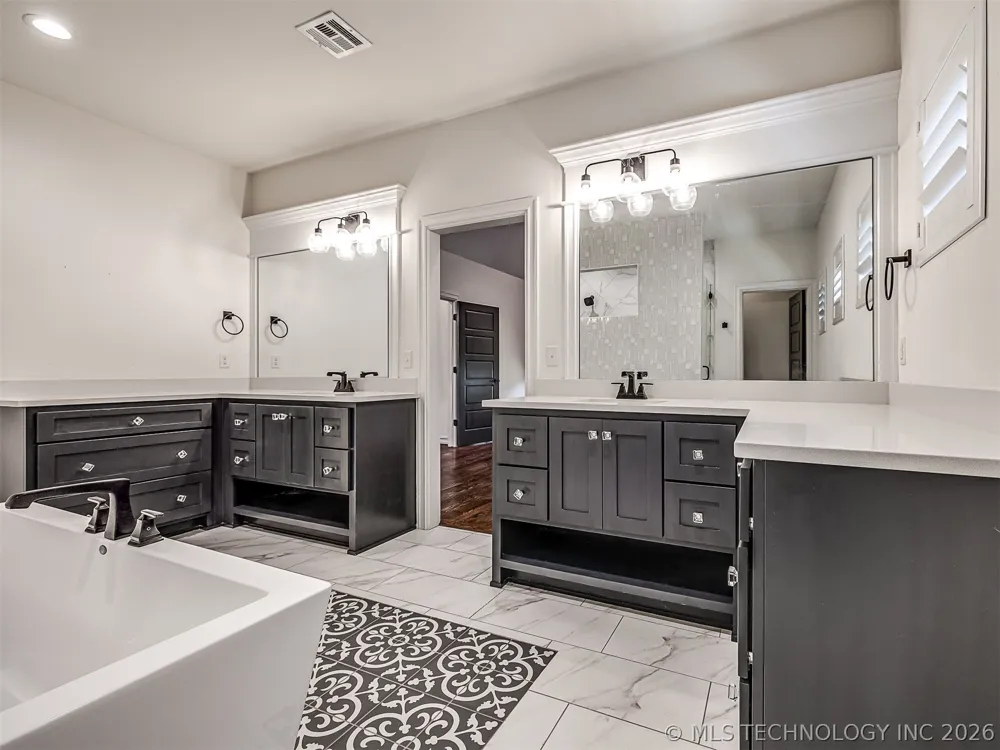 2244 W Decatur Street Broken Arrow, OK 74011