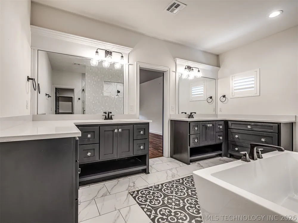 2244 W Decatur Street Broken Arrow, OK 74011
