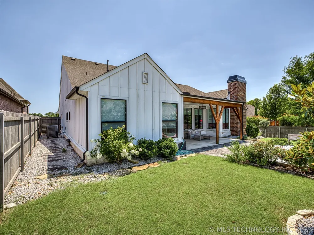 2244 W Decatur Street Broken Arrow, OK 74011