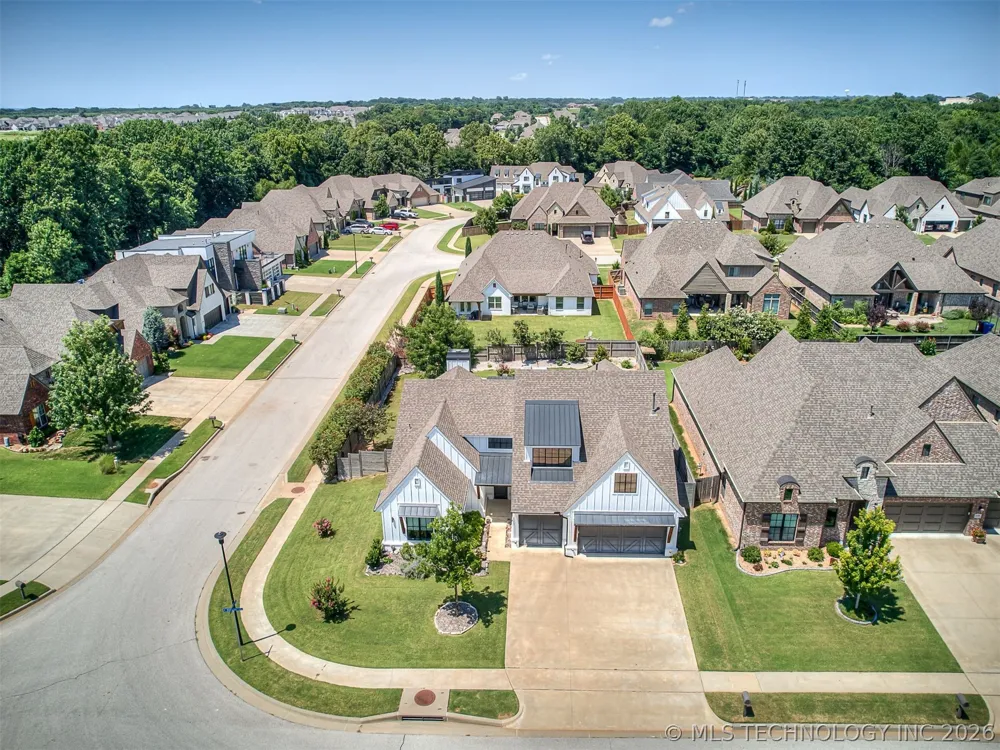 2244 W Decatur Street Broken Arrow, OK 74011