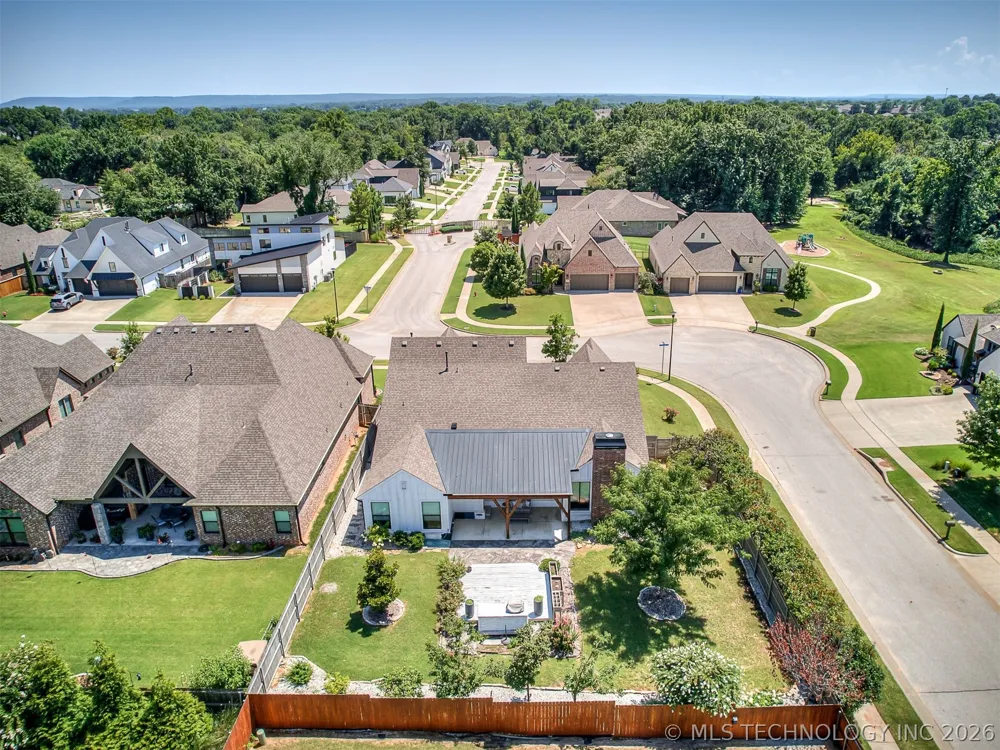 2244 W Decatur Street Broken Arrow, OK 74011