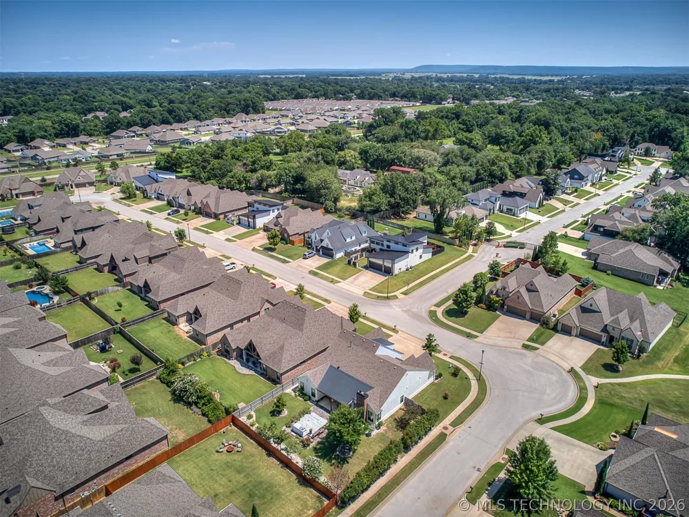 2244 W Decatur Street Broken Arrow, OK 74011