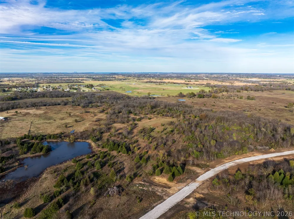 8 W 195th Street S Mounds, OK 74047