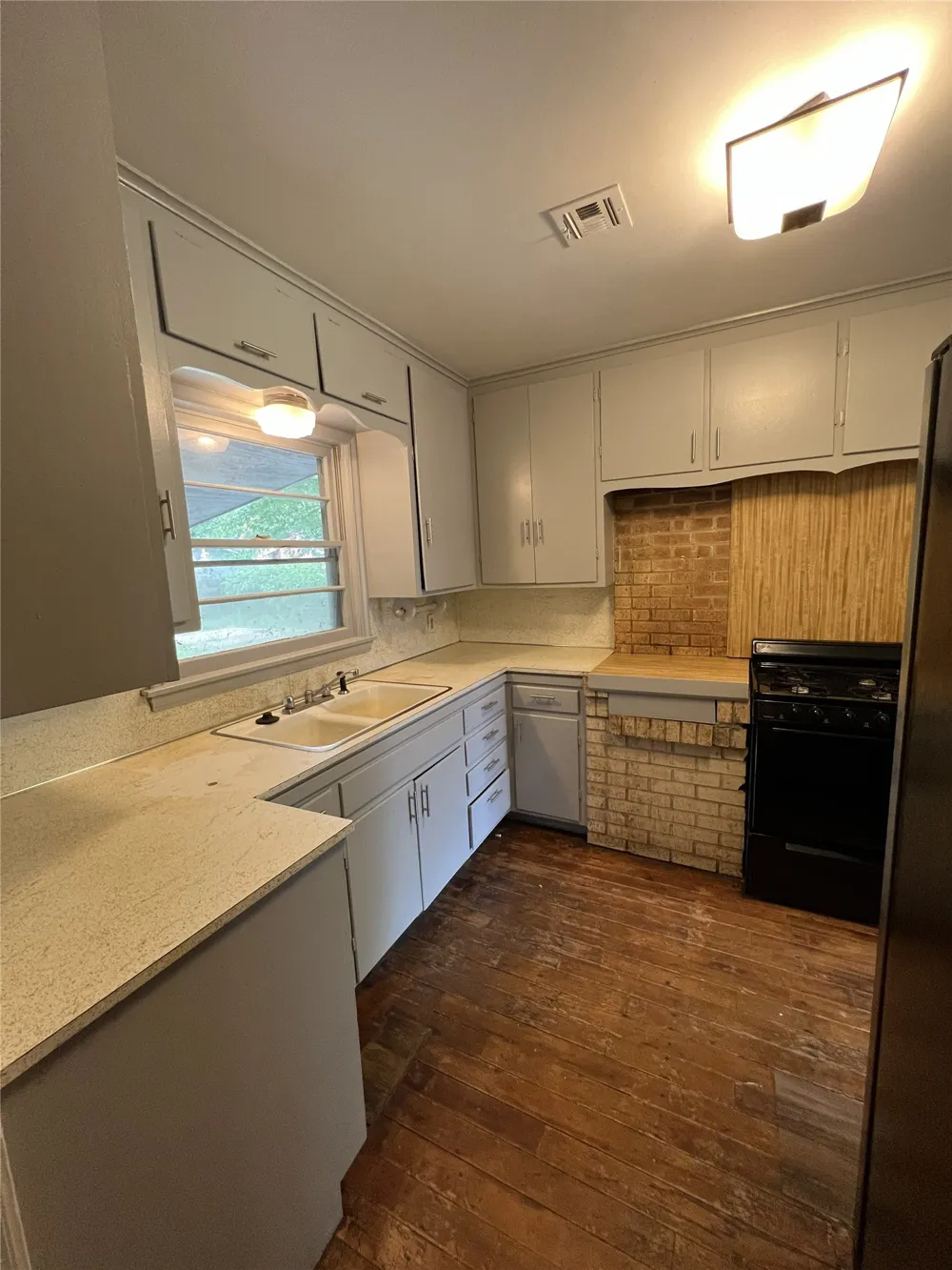 1007 E 49th Street Tulsa, OK 74105