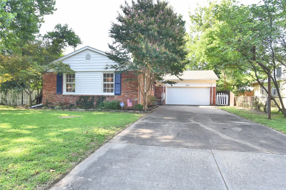 1598 E 60th Place Tulsa, OK 74105