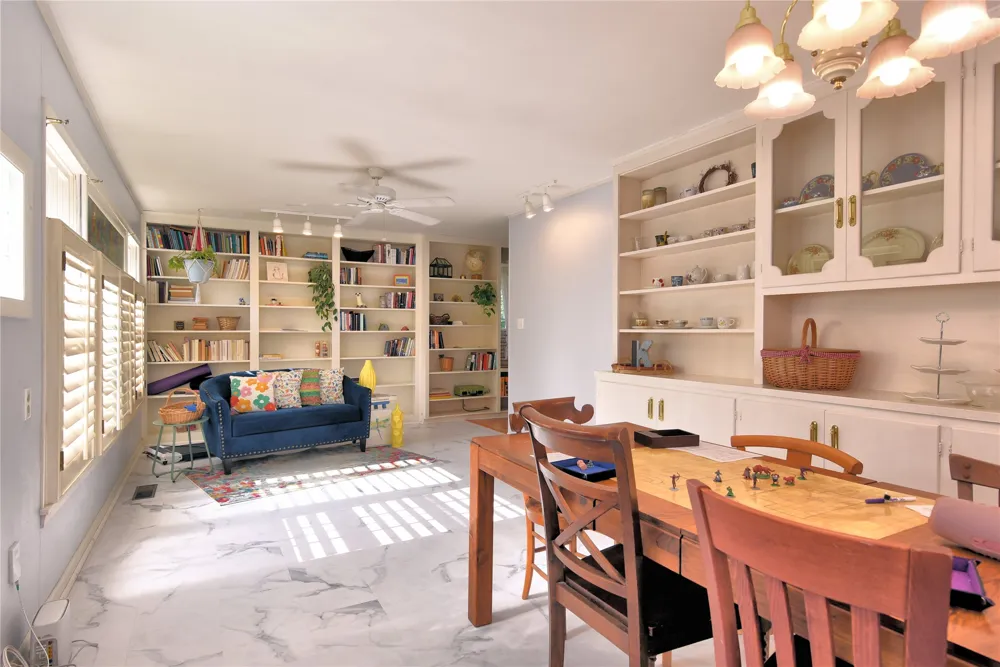 1598 E 60th Place Tulsa, OK 74105