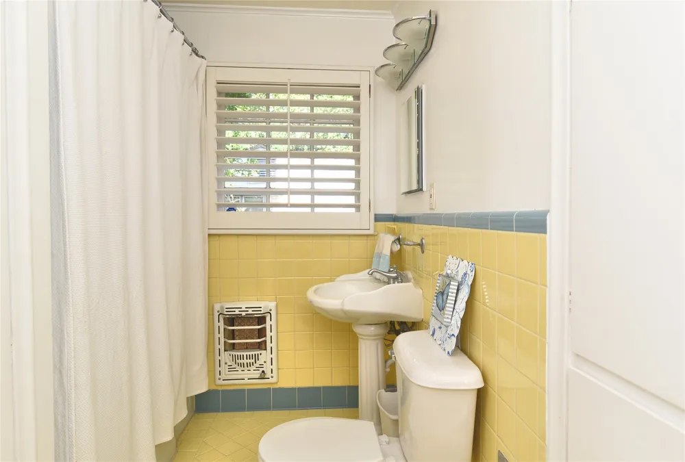 1598 E 60th Place Tulsa, OK 74105