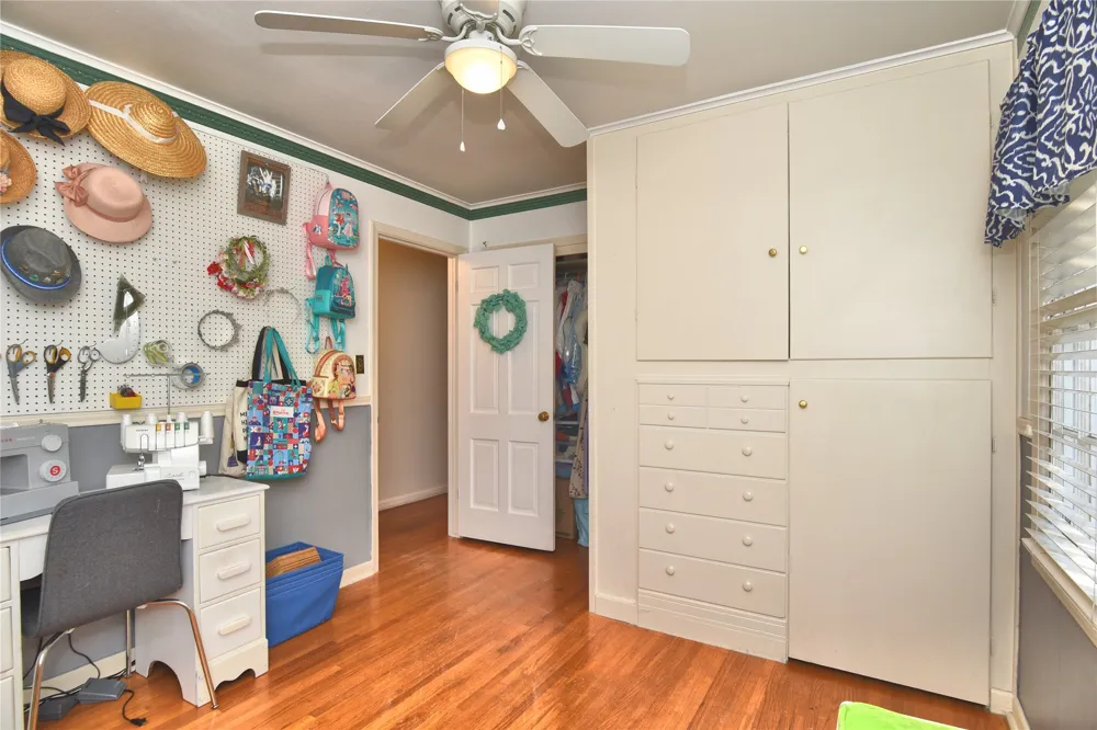 1598 E 60th Place Tulsa, OK 74105
