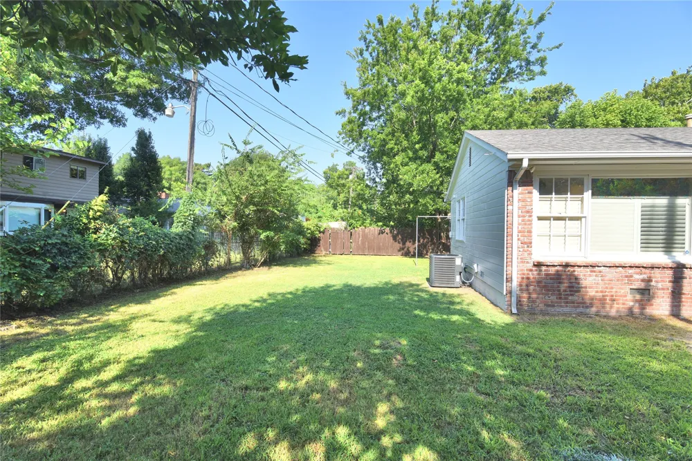 1598 E 60th Place Tulsa, OK 74105