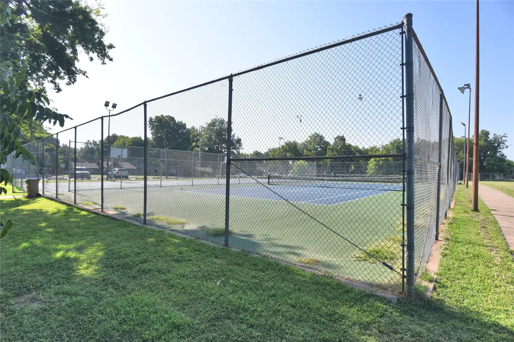 1598 E 60th Place Tulsa, OK 74105