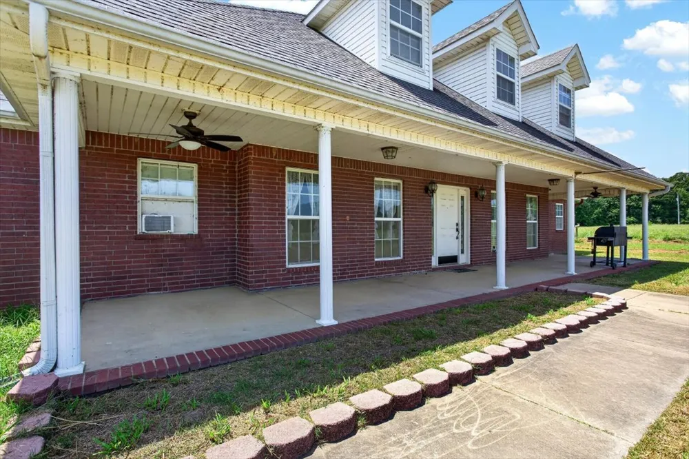 17063 Rhino Spiro, OK 74959
