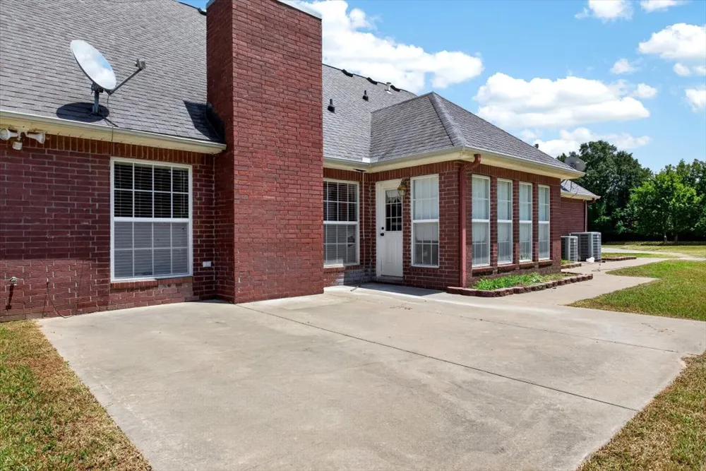 17063 Rhino Spiro, OK 74959