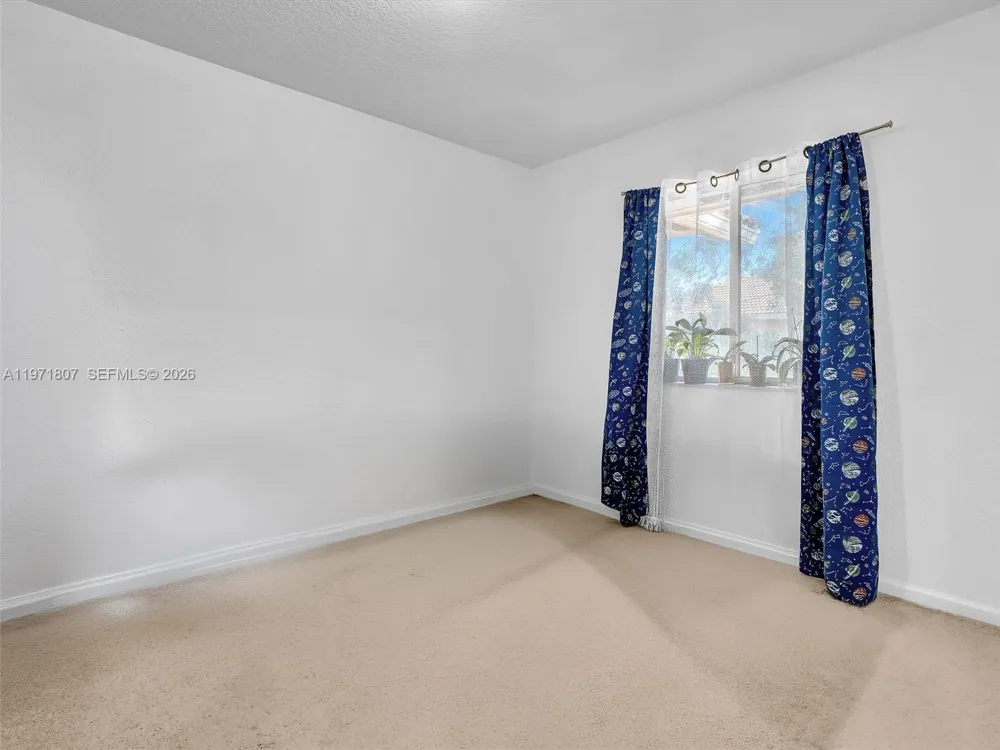 21 SE 3rd Ave Hallandale Beach, FL 33009