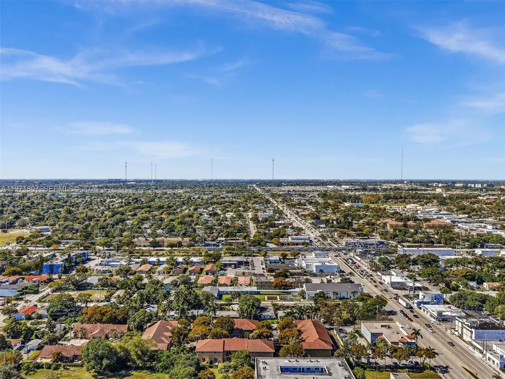 21 SE 3rd Ave Hallandale Beach, FL 33009