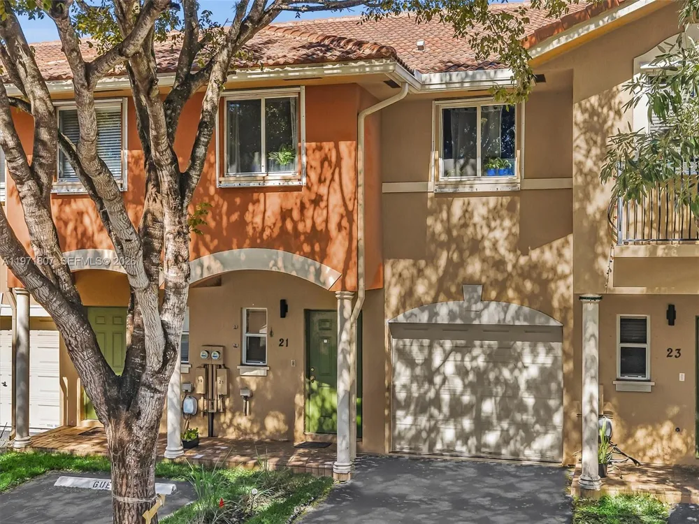 21 SE 3rd Ave Hallandale Beach, FL 33009