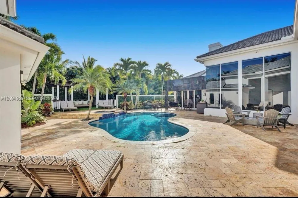 11400 NW 7th St Plantation, FL 33325