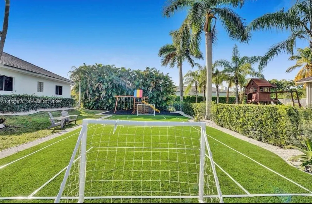 11400 NW 7th St Plantation, FL 33325